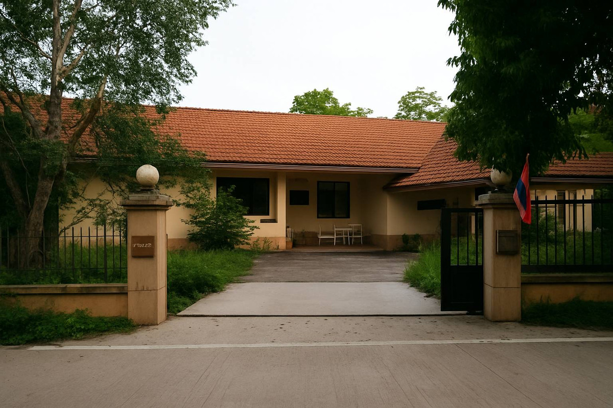 ขายบ้านเชียงใหม่ : ขายบ้านเดี่ยวชั้นเดียวพร้อมที่ดินบนพื้นที่ 1,100 ตร.ว. พื้นที่ใช้สอย 300 ตร.ม. มี 2 โฉนด ตำบลห้วยทราย แม่ริม เชียงใหม่