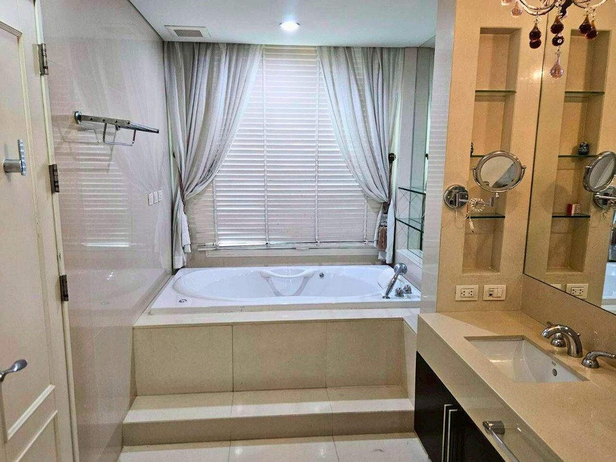 ขายคอนโดวิทยุ ชิดลม หลังสวน : คอนโดหรู THE PARK CHIDLOM – ทำเลใจกลางเมือง ใกล้เซ็นทรัลชิดลม  พื้นที่กว้างขวาง 310.64 ตร.ม. 