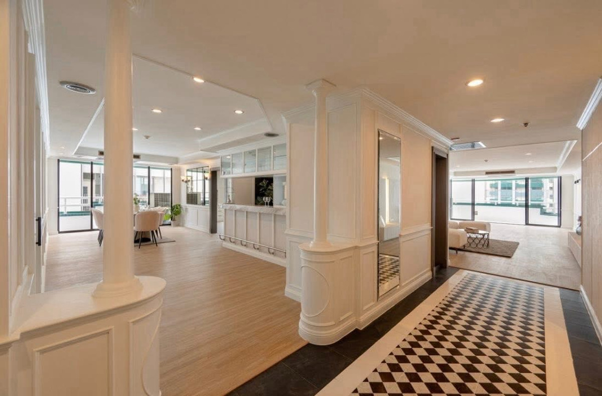 For SaleCondoSukhumvit, Asoke, Thonglor : ✅For Sale !!  Condo Classic Luxury 
Las Colinas at Asoke/3B4B/240sqm