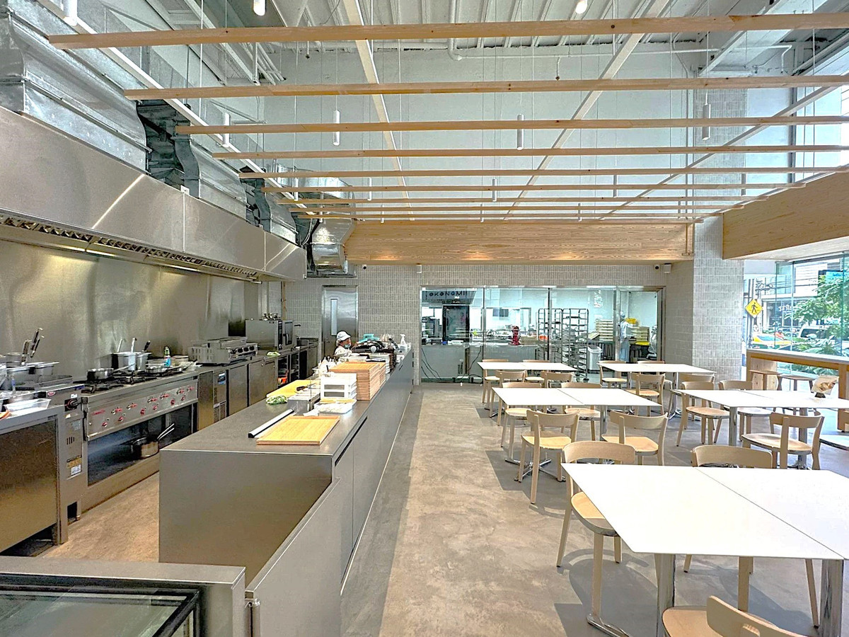 For RentRetail SpaceSukhumvit, Asoke, Thonglor : Prime Roadside Retail in Asoke, suitable for all types of businesses ** NO CO-AGENT ** 