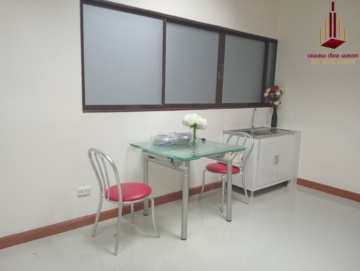 For RentCondoRatchadapisek, Huaikwang, Suttisan : ✨ For Rent: Srivara Mansion 1 Condo ✨ 💰 Only 20,000 THB/month