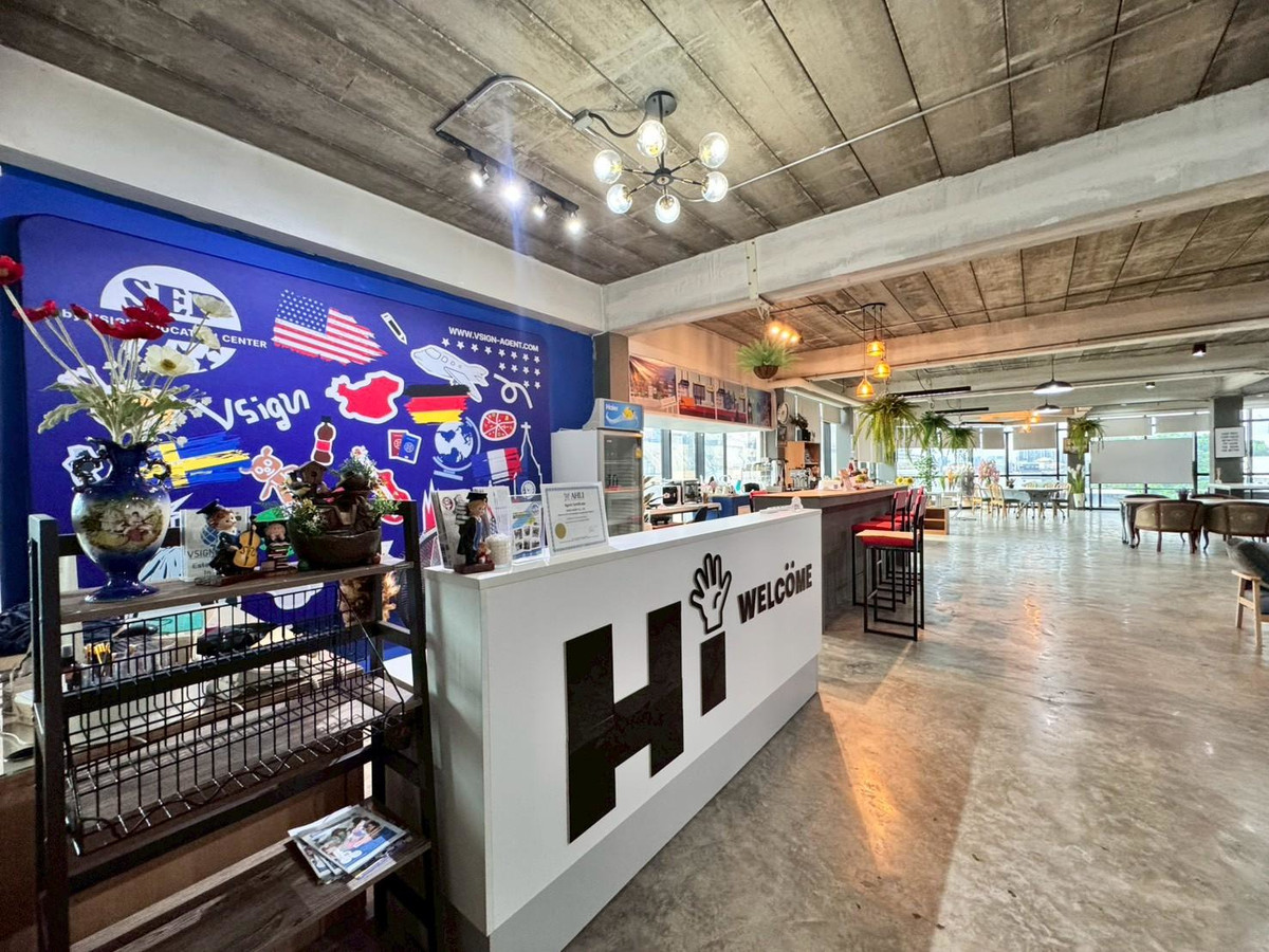 For RentOfficeRamkhamhaeng, Hua Mak : Office space for rent, 5th floor, beautiful open building, suitable for doing business. Next to Ramkhamhaeng Road (N.1923)