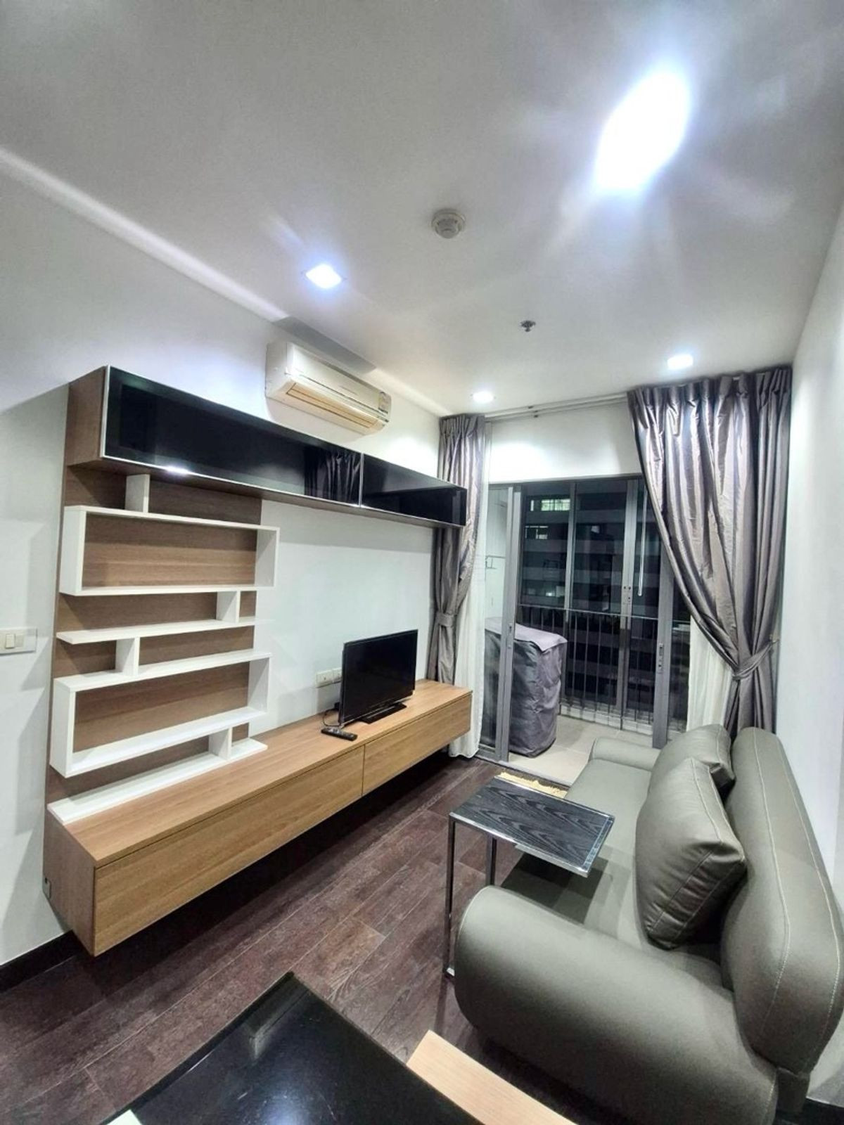 ให้เช่าคอนโดราชเทวี พญาไท : ให้เช่า ✨ IDEO Q Phayathai ✨ เฟอร์นิเจอร์ และ เครื่องใช้ไฟฟ้าครบ ใกล้ BTS พญาไท