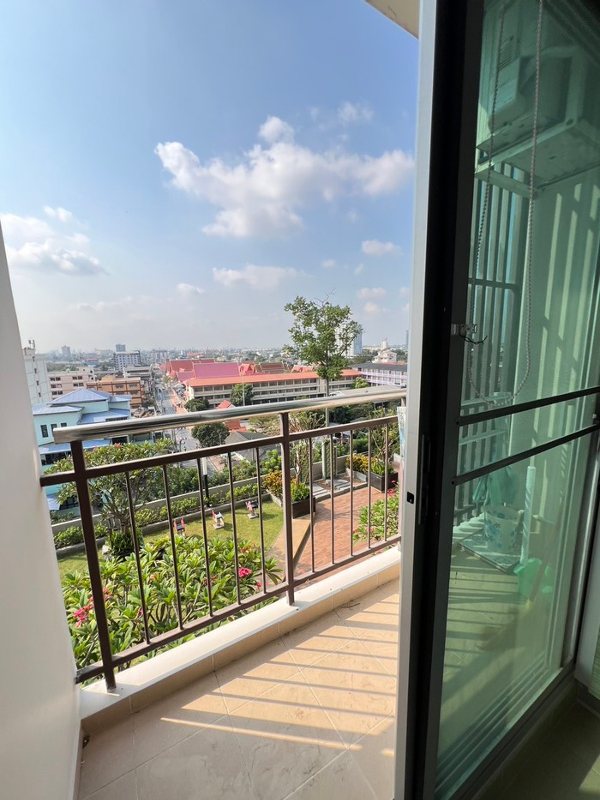 For RentCondoRattanathibet, Sanambinna : 💖💖 Beautiful room for rent, Supalai Veranda Rattanathibet / 2 bedrooms, 2 bathrooms, price 18,000 baht / If interested, you can inquire. Line ID = atfirm2010💖💖