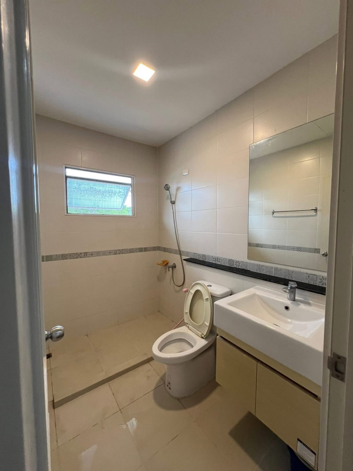 ให้เช่าบ้านนนทบุรี บางใหญ่ บางบัวทอง : ให้เช่าบ้านแฝด หมู่บ้านเพอร์เฟคพาร์ค พระราม5-บางใหญ่ บิ้วอินครบ ใกล้เซ็นทรัล เวสต์เกต