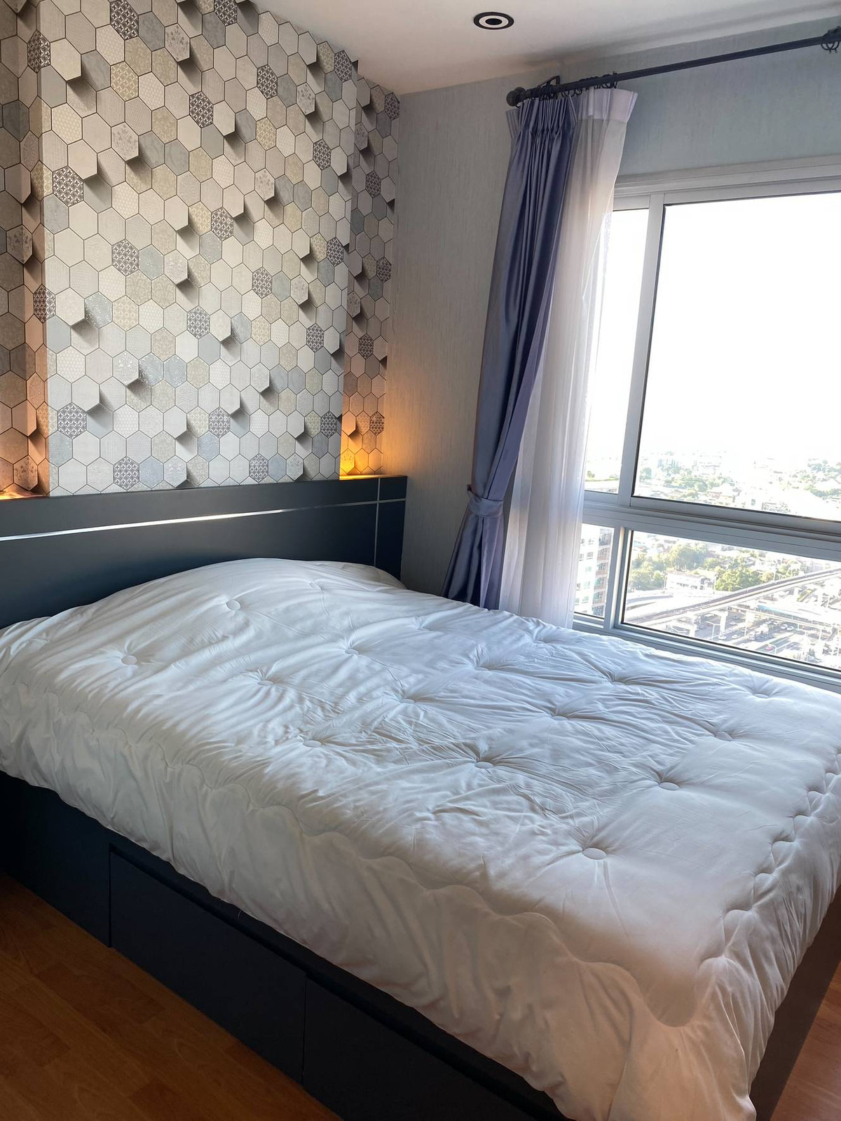 For RentCondoThaphra, Talat Phlu, Wutthakat : *FOR RENT* The President Sathorn-Ratchapruek 1, beautiful room, complete, near BTS & MRT Bang Wa 150 m.