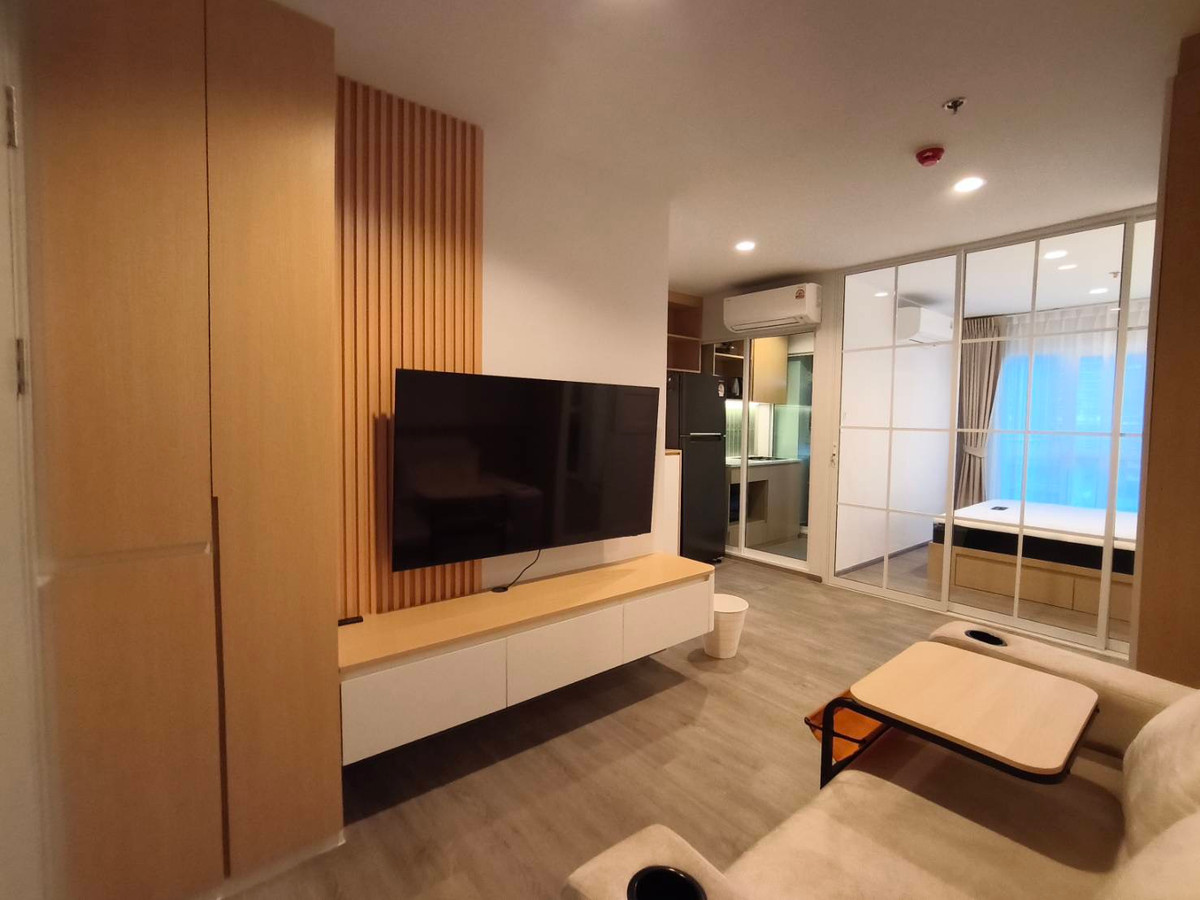 For RentCondoBangna, Bearing, Lasalle : Room for rent, location available quickly, new, ready to move, can walk to BTS Bangna, Regent Home Bangna 0896620022