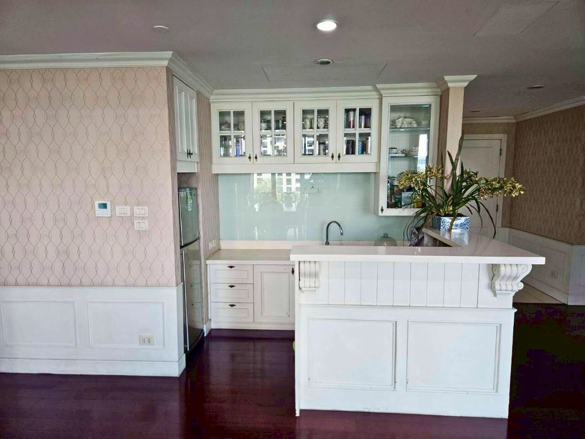 ขายคอนโดวิทยุ ชิดลม หลังสวน : คอนโดหรู THE PARK CHIDLOM – ทำเลใจกลางเมือง ใกล้เซ็นทรัลชิดลม  พื้นที่กว้างขวาง 310.64 ตร.ม. 