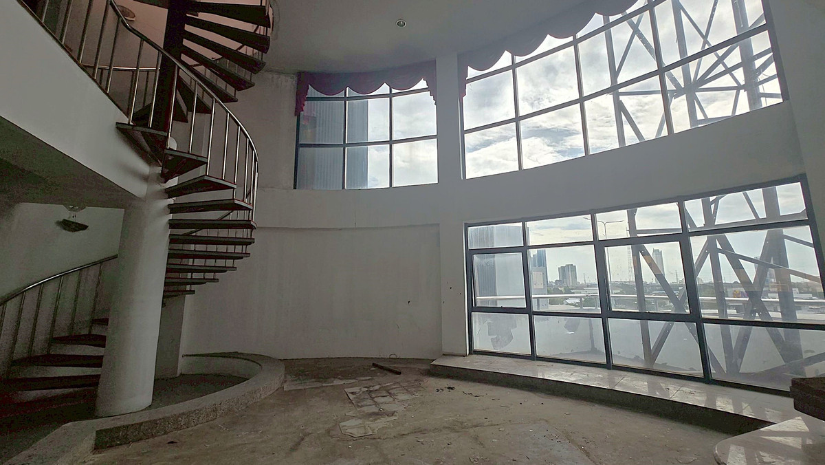 For RentShop HouseRama9, Petchburi, RCA : 🏢 A 7-storey building with a solid structure, located on Rama 9 Road 💥  Special Price 💥 ** NO CO-AGENT ** 