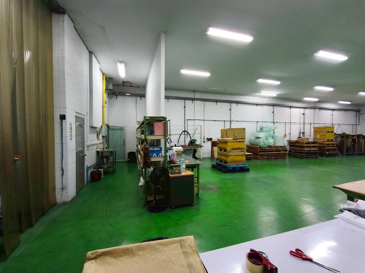 ขายโรงงานปทุมธานี รังสิต ธรรมศาสตร์ : 💖💖ขายมินิแฟคตอรี่สำหรับ SME หน้ากว้าง 15 เมตร ยาว45 เมตร, ทิศใต้, พร้อม Forklift และอื่นๆ / สนใจสอบถามได้นะคะ Line ID = atfirm2010💖💖