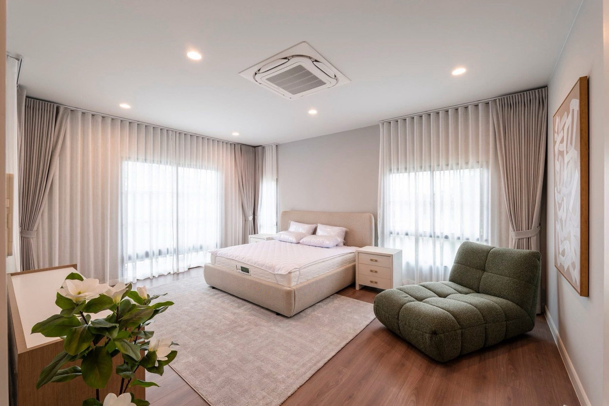 For RentHouseLadkrabang, Suwannaphum Airport : FOR RENT BANGKOK LUXURY HOME AT SETTHASIRI BANGNA • SUVARNABHUMI PROJECT • NEAR INTERNATIONAL SCHOOL IN BANGNA AREA