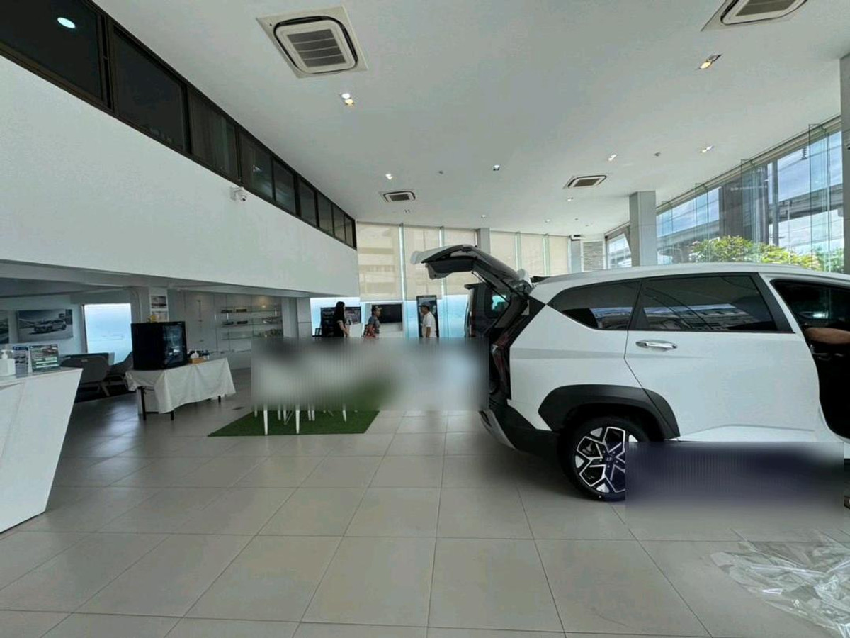 ให้เช่าโชว์รูมนวมินทร์ รามอินทรา : ให้เช่าโชว์รูมรถ + ออฟฟิศ + โกดัง รวมพื้นที่กว่า 1,000 ตร.ม. รามอินทรา กม.4 (ติดถนนใหญ่)