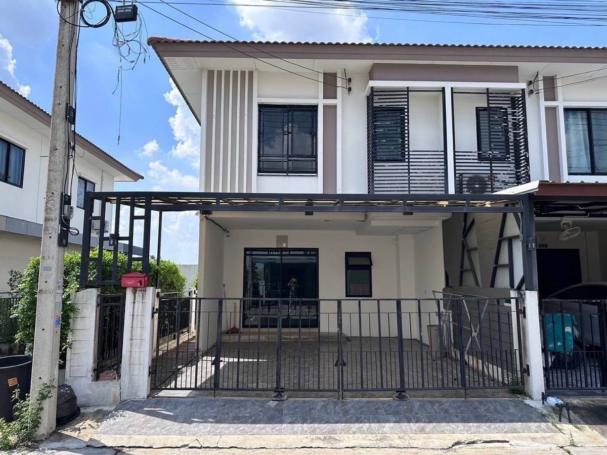For RentTownhomePathum Thani,Rangsit, Thammasat : 🇹🇭Townhome for rent, Kanda Place, Wongwaen - Lam Luk Ka, Khlong 6, near Lotus, Ban Fah, Lam Luk Ka, just 10 minutes.
