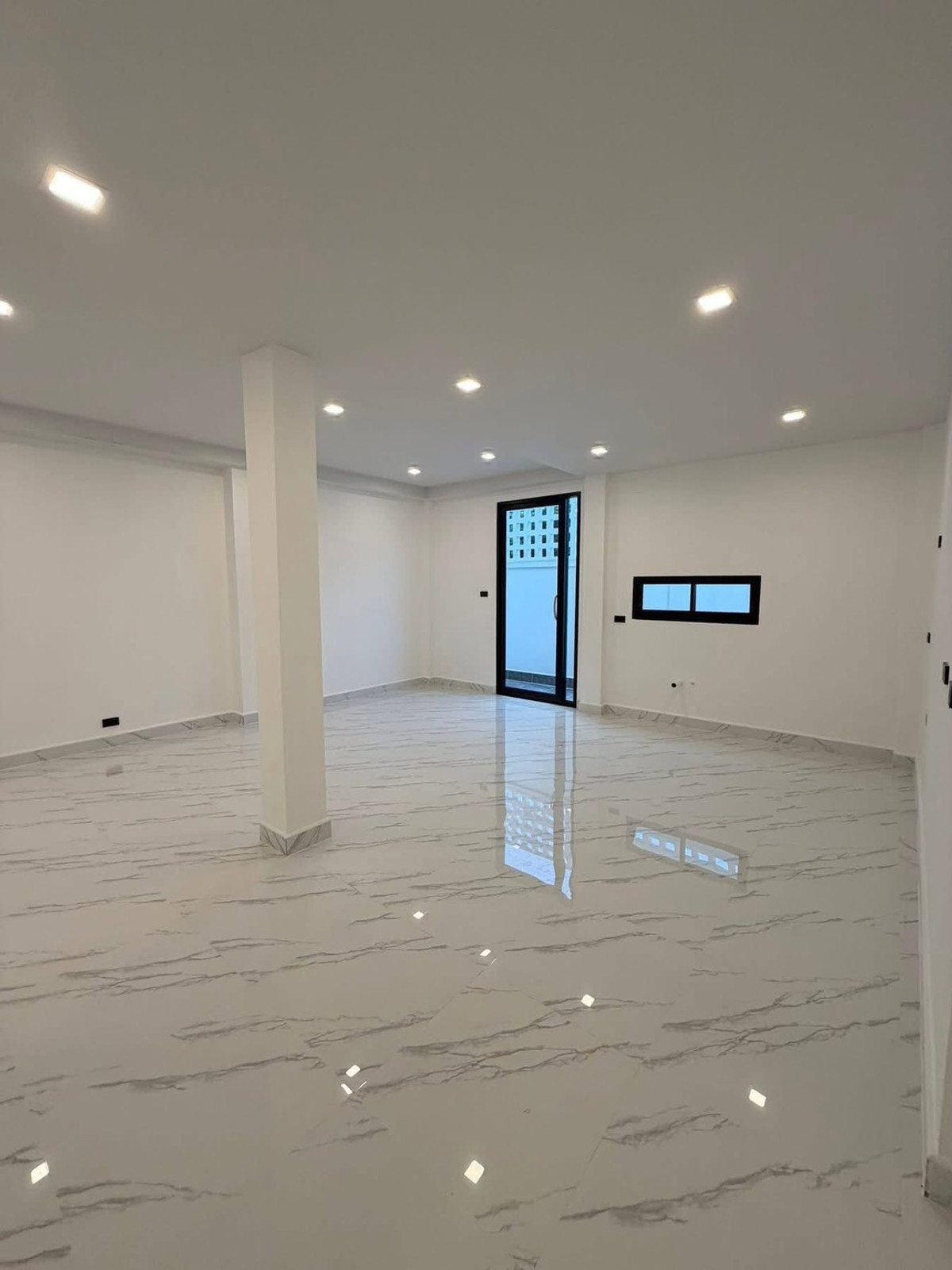 For SaleTownhomePattaya, Bangsaen, Chonburi : Townhome Pattaya / 4 Bedrooms (For Sale), Townhome Pattaya / 4 Bedrooms (FOR SALE) AM012