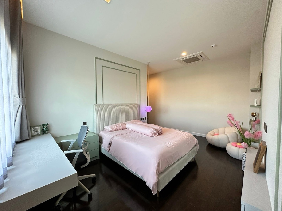 For RentHouseLadkrabang, Suwannaphum Airport : FOR RENT BANGKOK LUXURY HOME BY GRAND BANGKOK BOULEVARD KRUNGTHEP KREETHA PROJECT • NEAR INTERNATIONAL SCHOOL