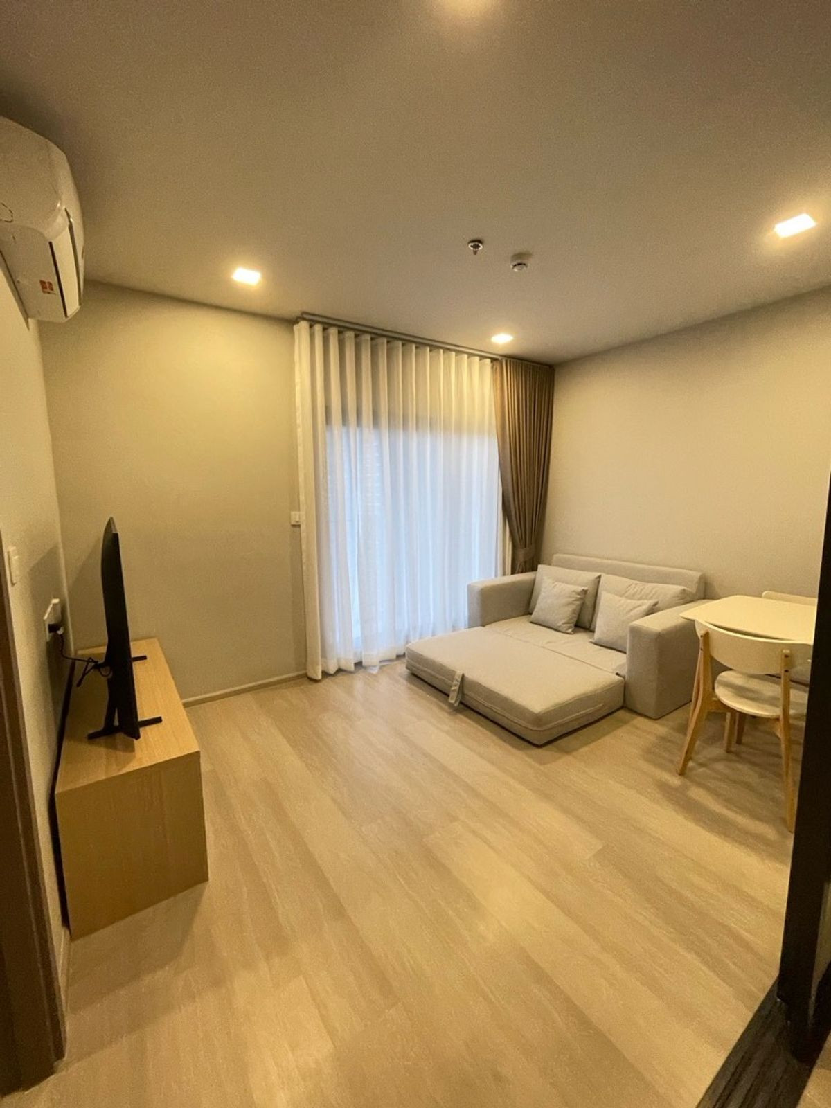 For RentCondoLadprao, Central Ladprao : Condo for Rent Life Phahon-Ladprao