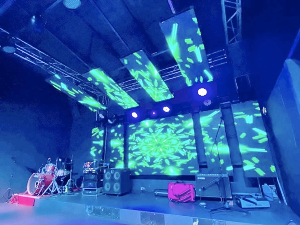 ให้เช่าอาคารพาณิชย์บางนา แบริ่ง ลาซาล : ผับบาร์อันดับหนึ่งย่าน สุขุมวิท ถูกที่สุด 2คูหา ไม่เคยใช้งาน อาคารพาณิชย์ 5ชั้น เทพารักษ์ กาญจนา MRT ศรีเทพา 1.4กม. พร้อมเฟอร์ฯ.36ตร.วา.