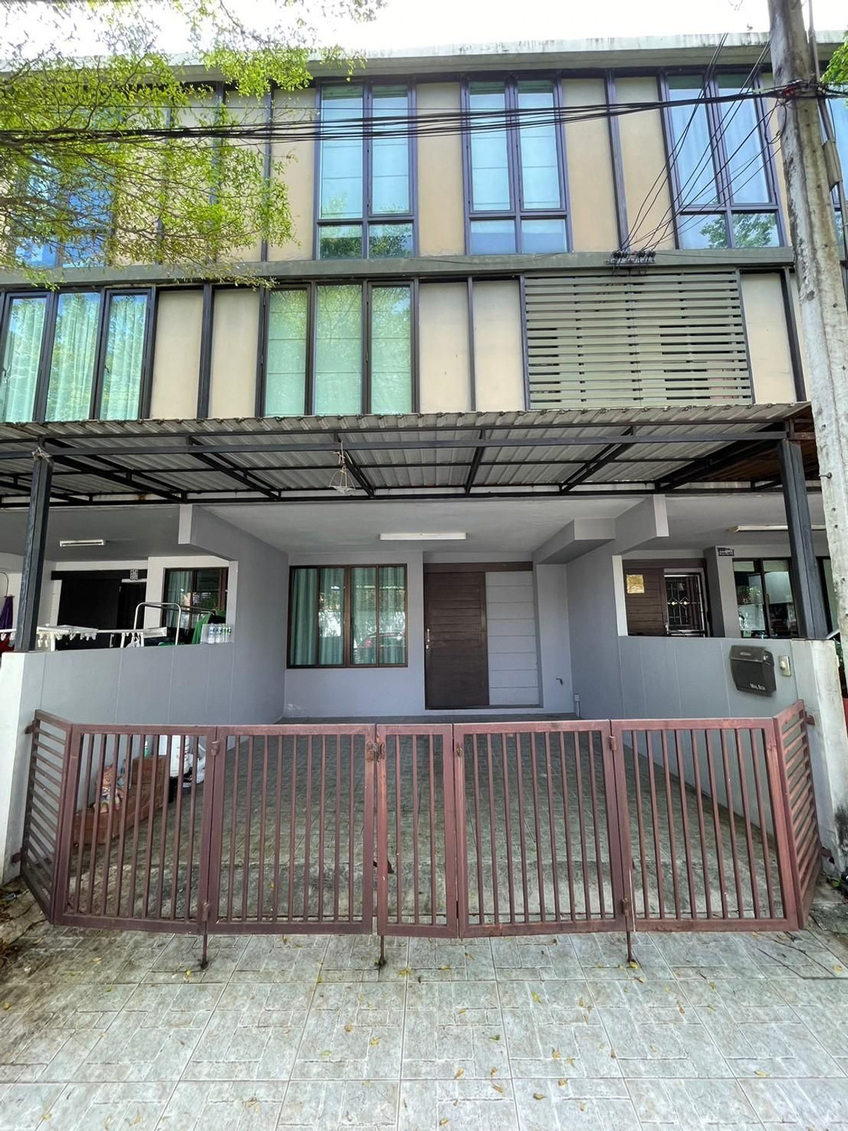 For RentTownhomeKaset Nawamin,Ladplakao : Areeya Tobe ( Lad pla Kao - Kaset nawamin )