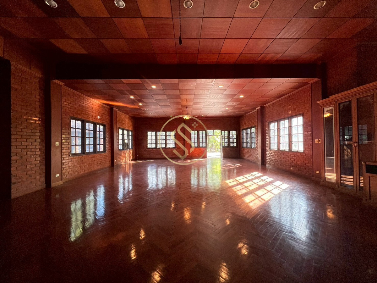 ให้เช่าบ้านปากช่อง เขาใหญ่ : ให้เช่า บ้านเดี่ยวบรรยากาศร่มรื่นเขาใหญ่ ตำบลหมูสี  ทำเลดี ทำการค้าเปิดคาเฟ่ได้ ใกล้ถนนธนรัตน์ พื้นที่ใช้สอยรวม 400 ตารางเมตร 