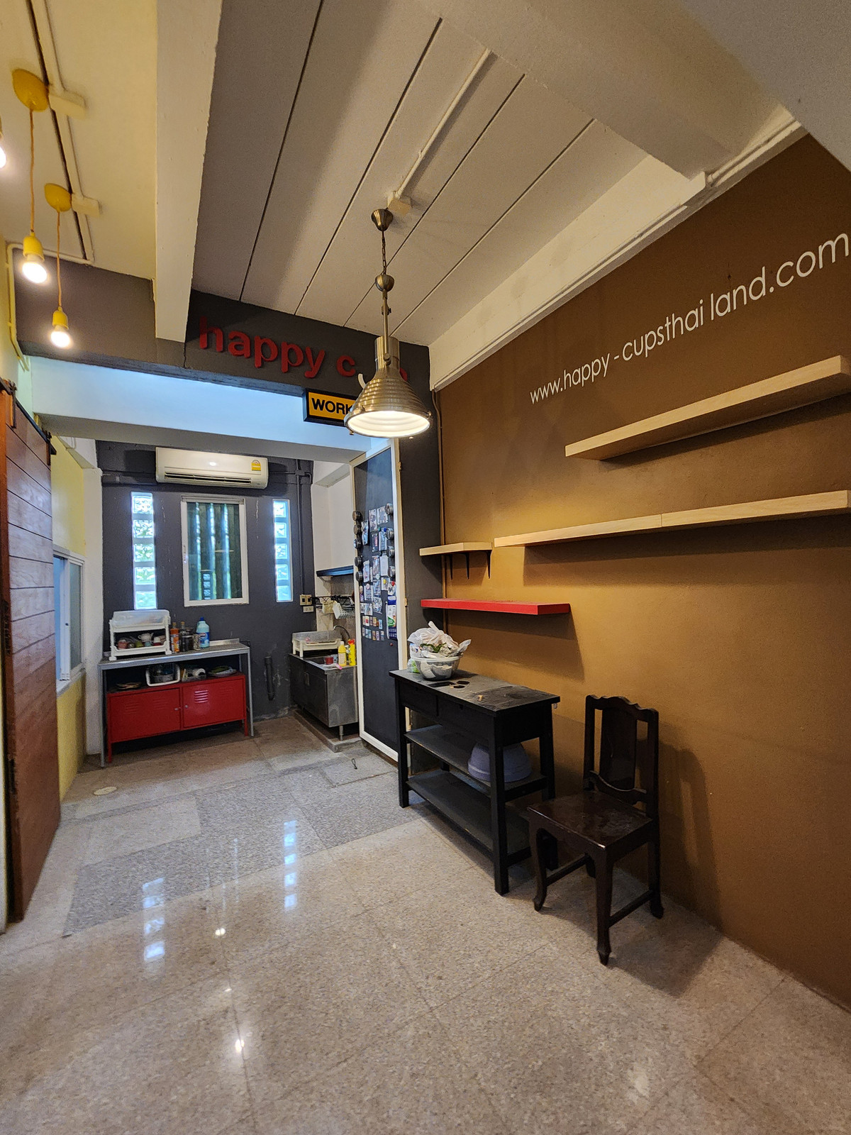 ขายทาวน์โฮมโชคชัย4 ลาดพร้าว71 : ขายทาวน์โฮม 3 ชั้น ลาดพร้าว – ทำเลโคตรเทพ! 160 ม. ถึง MRT ภาวนา ลาดพร้าว44  เหมาะทำโฮมออฟฟิต 