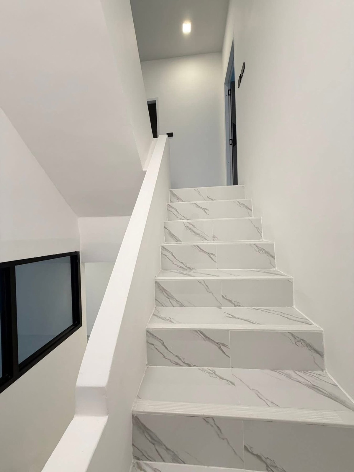 For SaleTownhomePattaya, Bangsaen, Chonburi : Townhome Pattaya / 4 Bedrooms (For Sale), Townhome Pattaya / 4 Bedrooms (FOR SALE) AM012