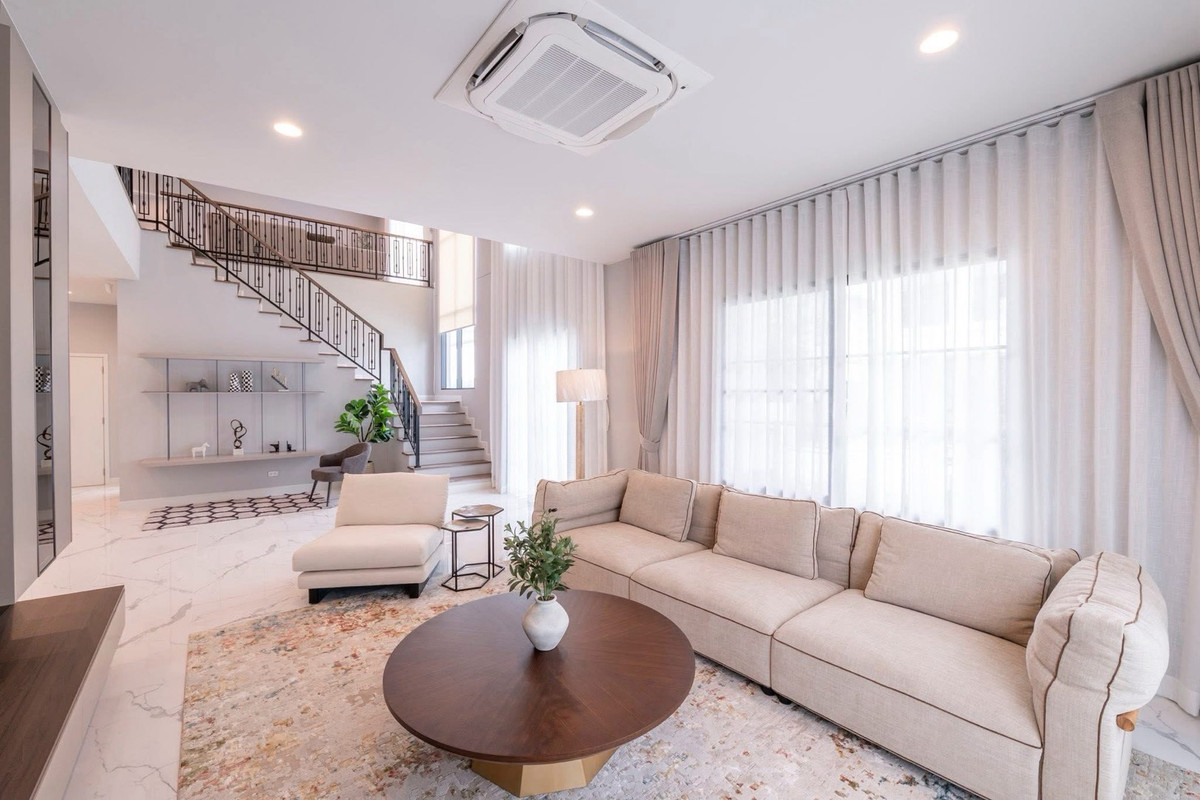 For RentHouseLadkrabang, Suwannaphum Airport : FOR RENT BANGKOK LUXURY HOME AT SETTHASIRI BANGNA • SUVARNABHUMI PROJECT • NEAR INTERNATIONAL SCHOOL IN BANGNA AREA