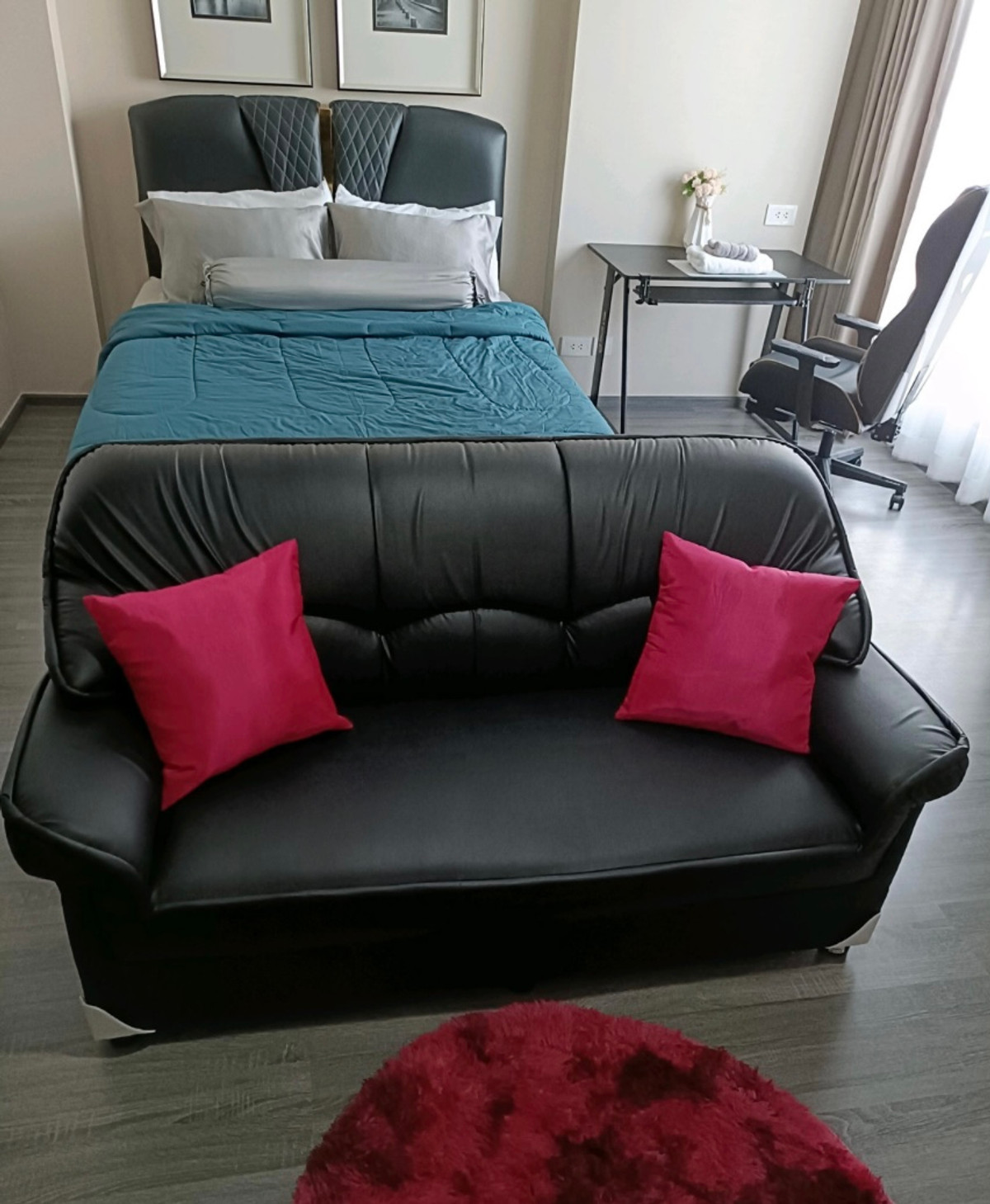 For RentCondoRatchathewi,Phayathai : For rent Ideo Mobi Rangnam, beautiful, cheap, good location, ready to move in, near BTS Victory Monument. Interested? Line @841qqlnr