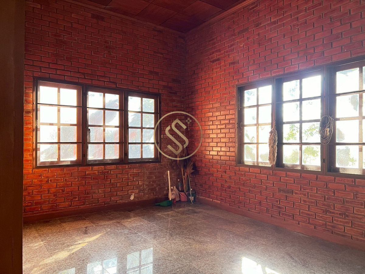 ให้เช่าบ้านปากช่อง เขาใหญ่ : ให้เช่า บ้านเดี่ยวบรรยากาศร่มรื่นเขาใหญ่ ตำบลหมูสี  ทำเลดี ทำการค้าเปิดคาเฟ่ได้ ใกล้ถนนธนรัตน์ พื้นที่ใช้สอยรวม 400 ตารางเมตร 