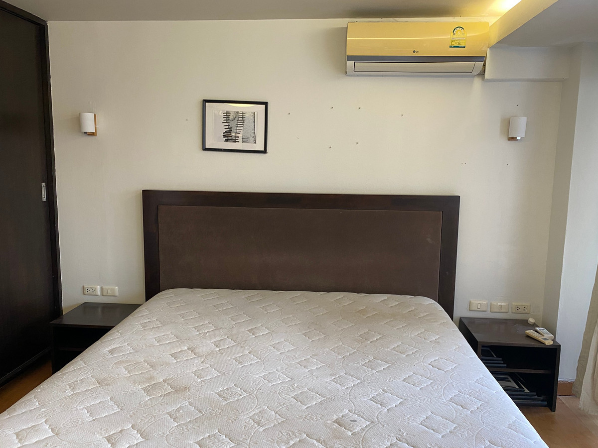 For SaleCondoChokchai 4, Ladprao 71, Ladprao 48, : 🌎P-1223🌎 Great value, cheapest, room in original condition, only 950,000 baht, Family Park Condo, near MRT Sutthisan, only 15 minutes // 100% full loan // *0659174222 //