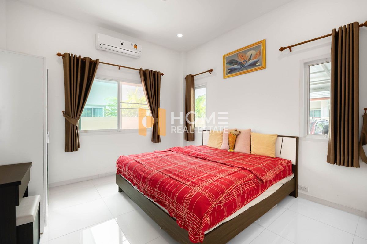 ขายบ้านพัทยา บางแสน ชลบุรี สัตหีบ : พูลวิลล่าพัทยา สวยเงียบสงบ ใกล้แหล่งท่องเที่ยว 🔥 ดุสิต พัทยา การ์เด้น 6 / 3 ห้องนอน (ขาย), Dusit Pattaya Garden 6 / 3 Bedrooms (FOR SALE) AM003