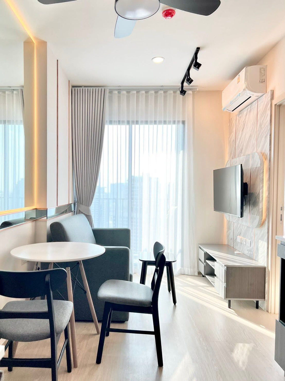 For RentCondoLadprao, Central Ladprao : 🔥 For rent Nue Noble Ratchada-Lat Phrao 🔥 📍 Near MRT Lat Phrao 🚆(walk only 150 m.)