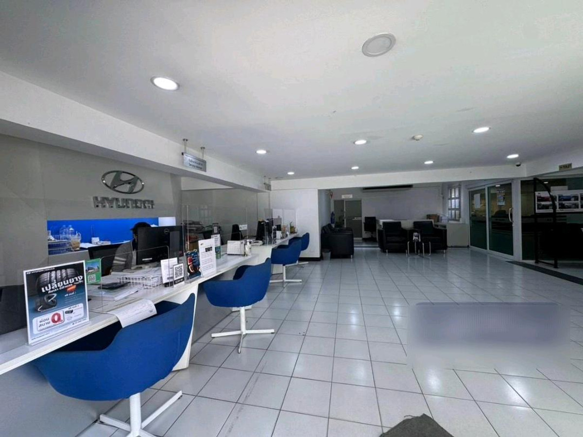 ให้เช่าโชว์รูมนวมินทร์ รามอินทรา : ให้เช่าโชว์รูมรถ + ออฟฟิศ + โกดัง รวมพื้นที่กว่า 1,000 ตร.ม. รามอินทรา กม.4 (ติดถนนใหญ่)