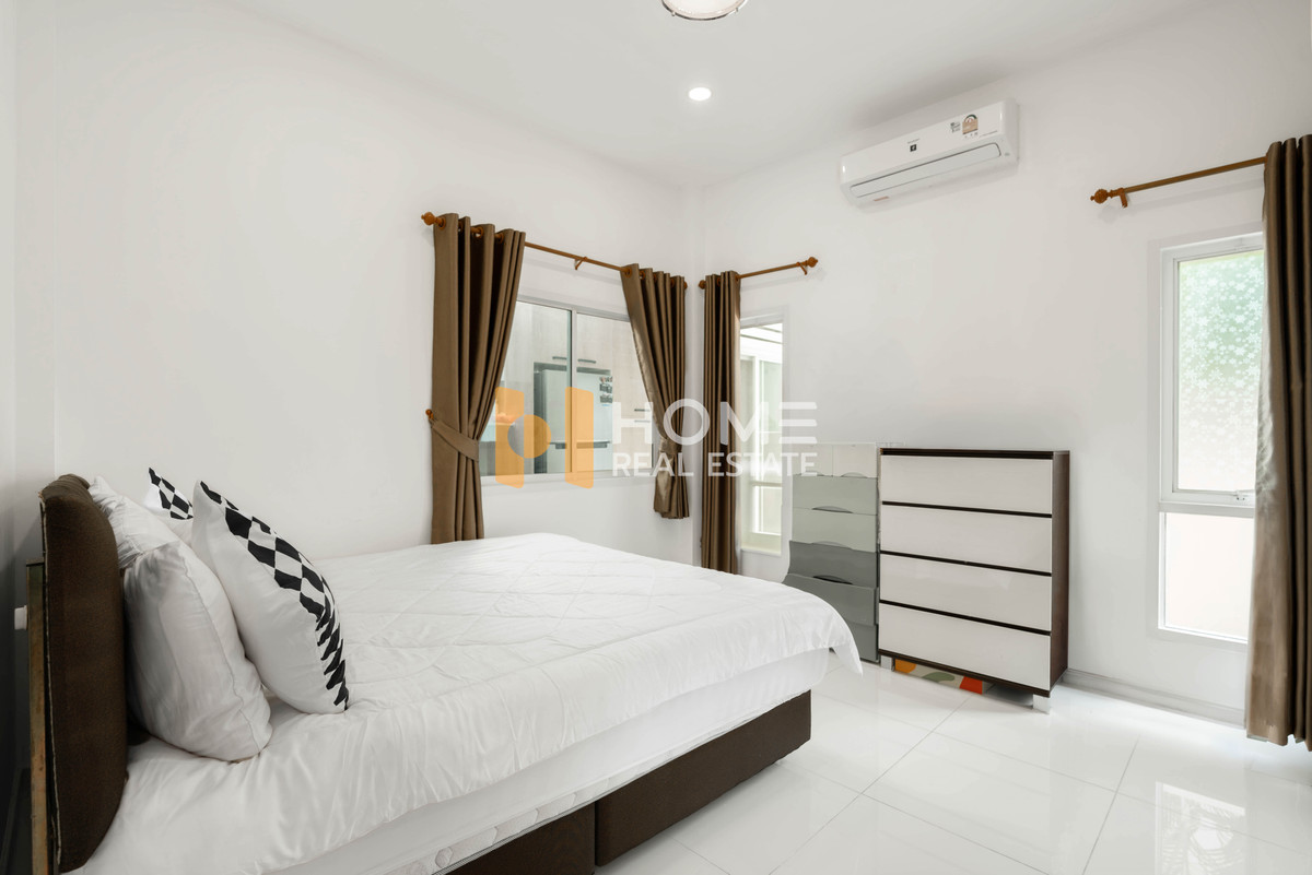 ขายบ้านพัทยา บางแสน ชลบุรี สัตหีบ : พูลวิลล่าพัทยา สวยเงียบสงบ ใกล้แหล่งท่องเที่ยว 🔥 ดุสิต พัทยา การ์เด้น 6 / 3 ห้องนอน (ขาย), Dusit Pattaya Garden 6 / 3 Bedrooms (FOR SALE) AM003