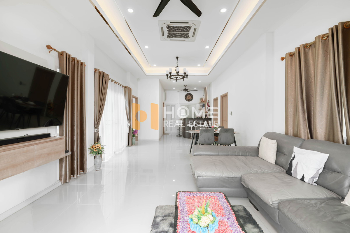 ขายบ้านพัทยา บางแสน ชลบุรี สัตหีบ : พูลวิลล่าพัทยา สวยเงียบสงบ ใกล้แหล่งท่องเที่ยว 🔥 ดุสิต พัทยา การ์เด้น 6 / 3 ห้องนอน (ขาย), Dusit Pattaya Garden 6 / 3 Bedrooms (FOR SALE) AM003