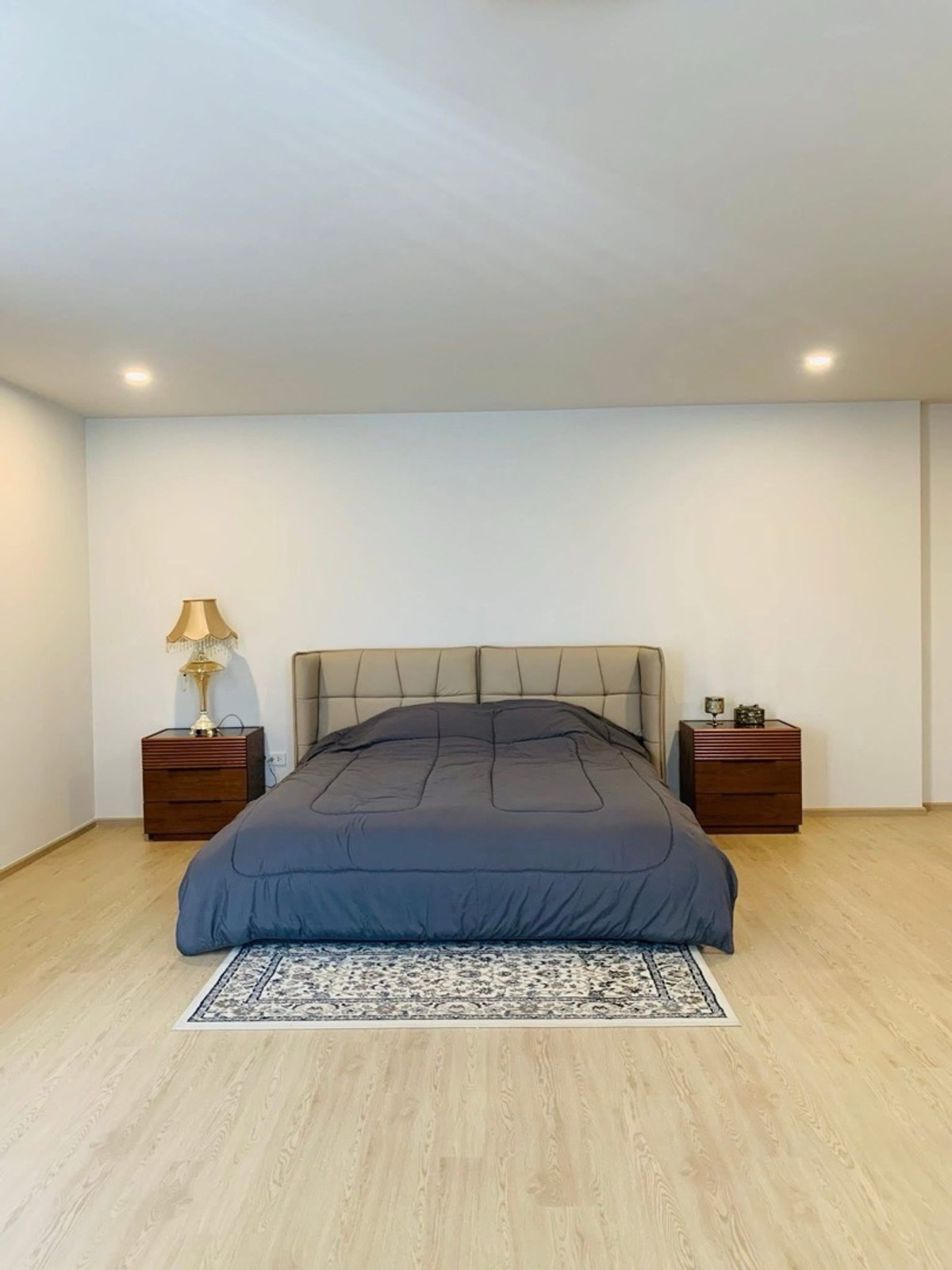 ขายบ้านเยาวราช บางลำพู : ขายบ้าน 3 ชั้น ย่านราชดำเนิน ใกล้ MRT สนามไชย พร้อมผู้เช่าถึงมีนาคม 2028 เหมาะลงทุนสร้างรายได้ในทำเลเมืองประวัติศาสตร์
