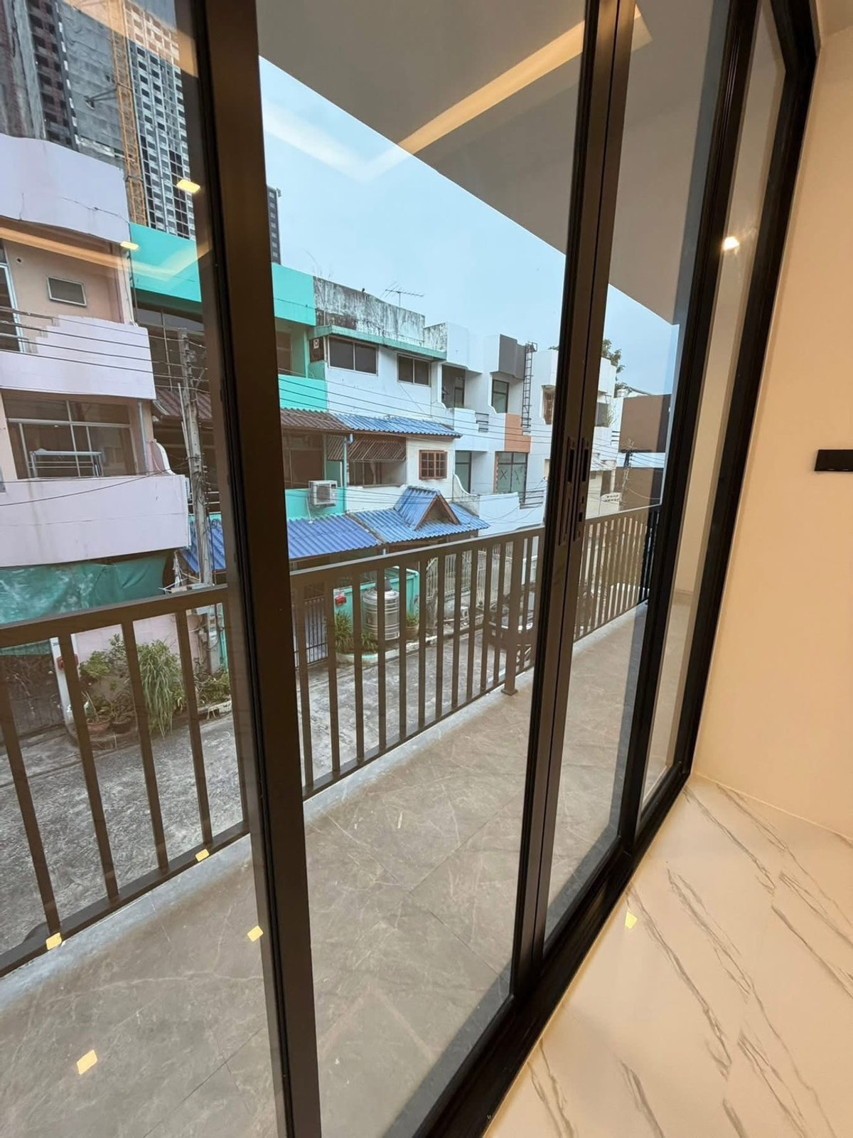 For SaleTownhomePattaya, Bangsaen, Chonburi : Townhome Pattaya / 4 Bedrooms (For Sale), Townhome Pattaya / 4 Bedrooms (FOR SALE) AM012