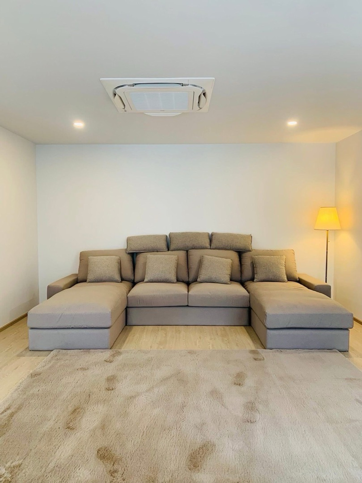 ขายบ้านเยาวราช บางลำพู : ขายบ้าน 3 ชั้น ย่านราชดำเนิน ใกล้ MRT สนามไชย พร้อมผู้เช่าถึงมีนาคม 2028 เหมาะลงทุนสร้างรายได้ในทำเลเมืองประวัติศาสตร์
