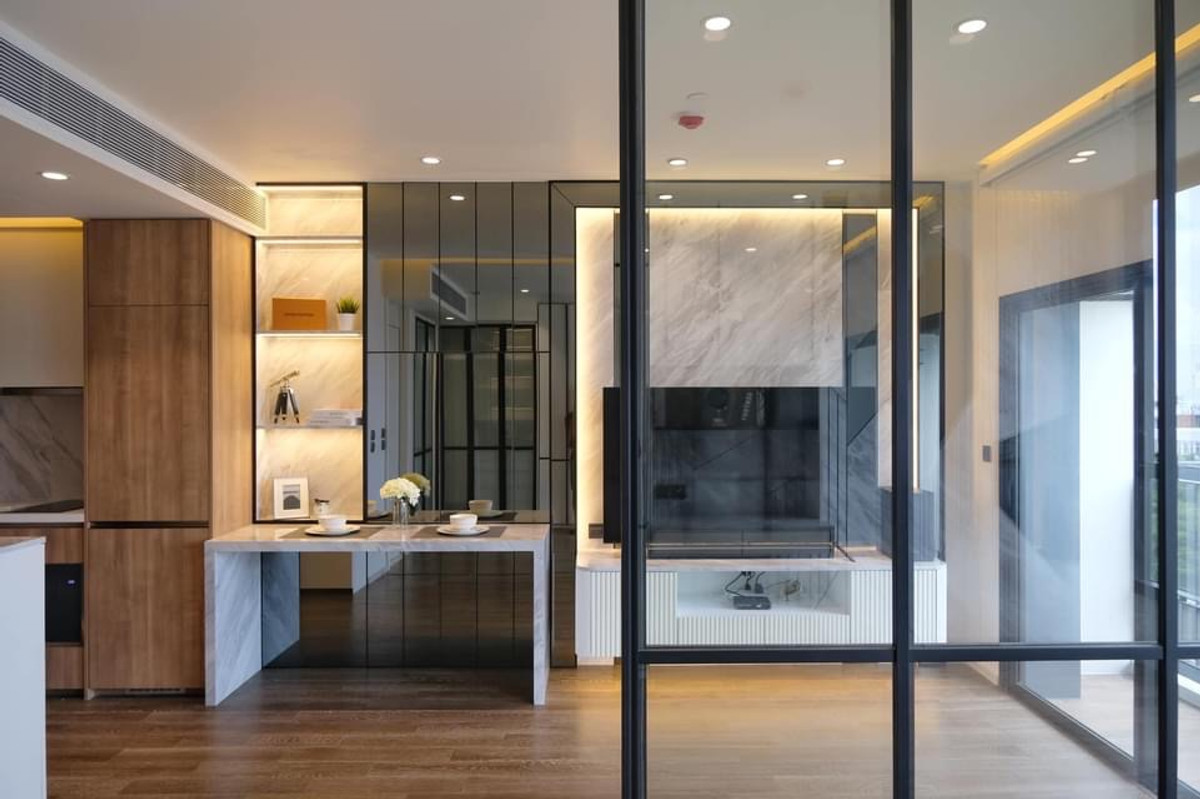 For SaleCondoSukhumvit, Asoke, Thonglor : 🔥1 bedroom, large size, 43.14 sq m., luxuriously decorated, fully furnished, ready to move in, good location, near MRT/BTS Sukhumvit/Asoke @Muniq Sukhumvit23 Pet friendly