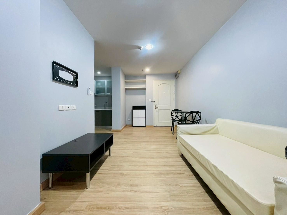 ให้เช่าคอนโดโชคชัย4 ลาดพร้าว71 : คอนโด ชั้น 5 อาคาร B พร้อมเฟอร์นิเจอร์ ตกแต่งสวยงาม ให้เช่า ย่านลาดพร้าว-โชคชัย4 ใกล้BTS ภาวนา  เพียง 140 เมตร