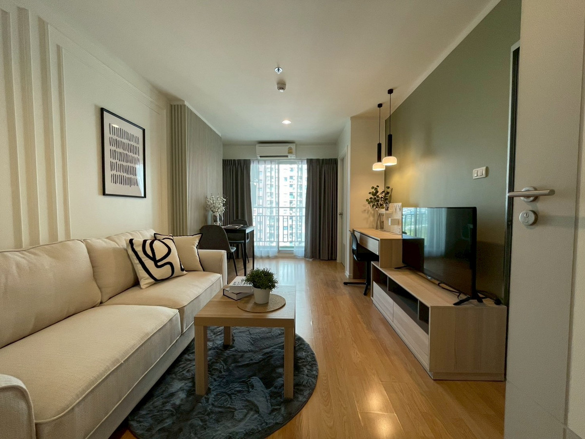 For SaleCondoPattanakan, Srinakarin : Condo next to Hua Mak BTS Station, 0 meters, Phatthanakan Srinakarin area.