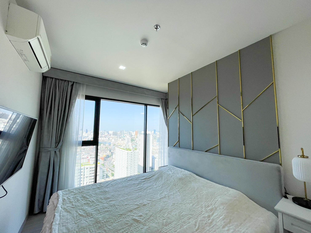 ให้เช่าคอนโดพระราม 9 เพชรบุรีตัดใหม่ RCA : ให้เช่า Life Asoke Hype ราคา 35,000 บาท/เดือน [MNs250204]