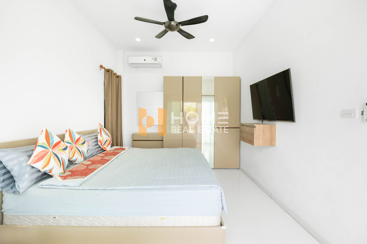 ขายบ้านพัทยา บางแสน ชลบุรี สัตหีบ : พูลวิลล่าพัทยา สวยเงียบสงบ ใกล้แหล่งท่องเที่ยว 🔥 ดุสิต พัทยา การ์เด้น 6 / 3 ห้องนอน (ขาย), Dusit Pattaya Garden 6 / 3 Bedrooms (FOR SALE) AM003