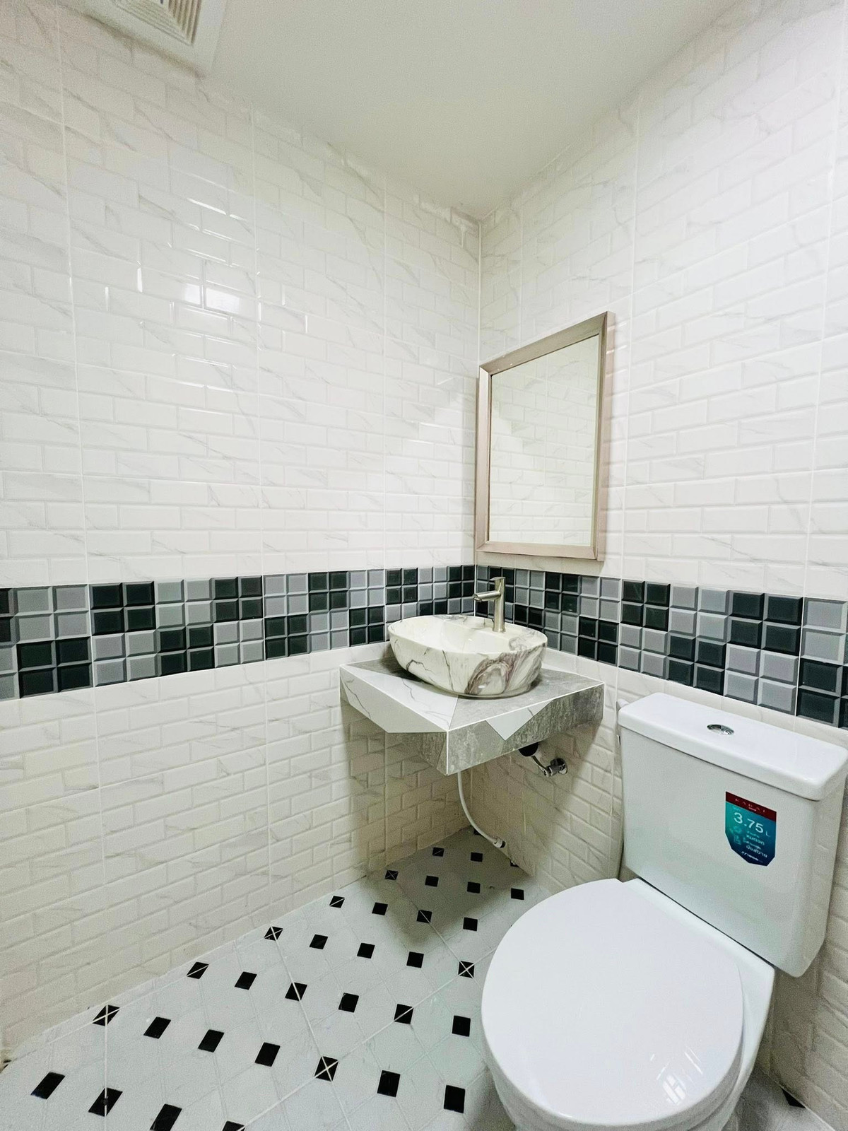 For SalePattaya, Bangsaen, Chonburi : LT Village 10/2 / 2 Bedrooms (For Sale), LT Village 10/2 / 2 Bedrooms (FOR SALE) BEWN001