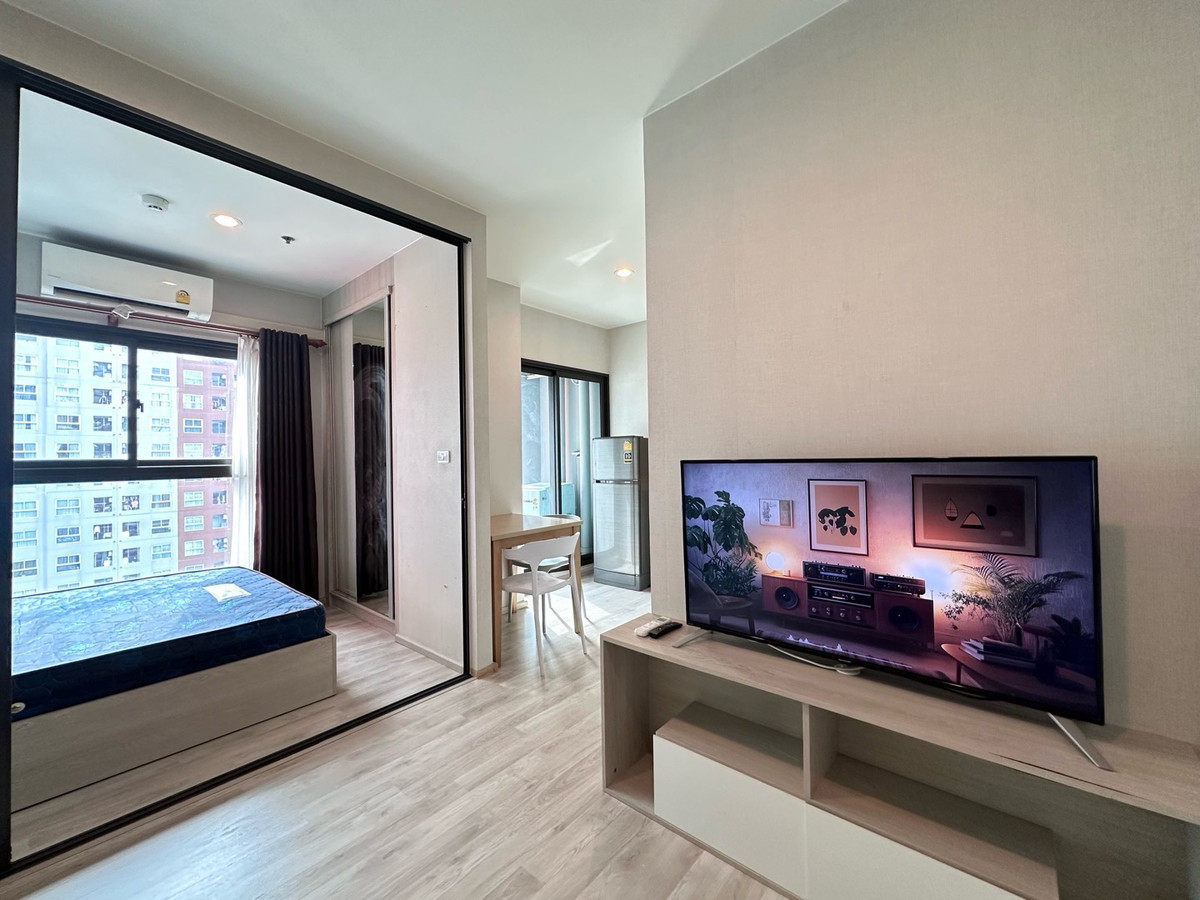 For RentCondoRama9, Petchburi, RCA : Privacy Rama9 available, ready to move in, 25th floor, city view, tall building 💖 Add Line @rentcondo