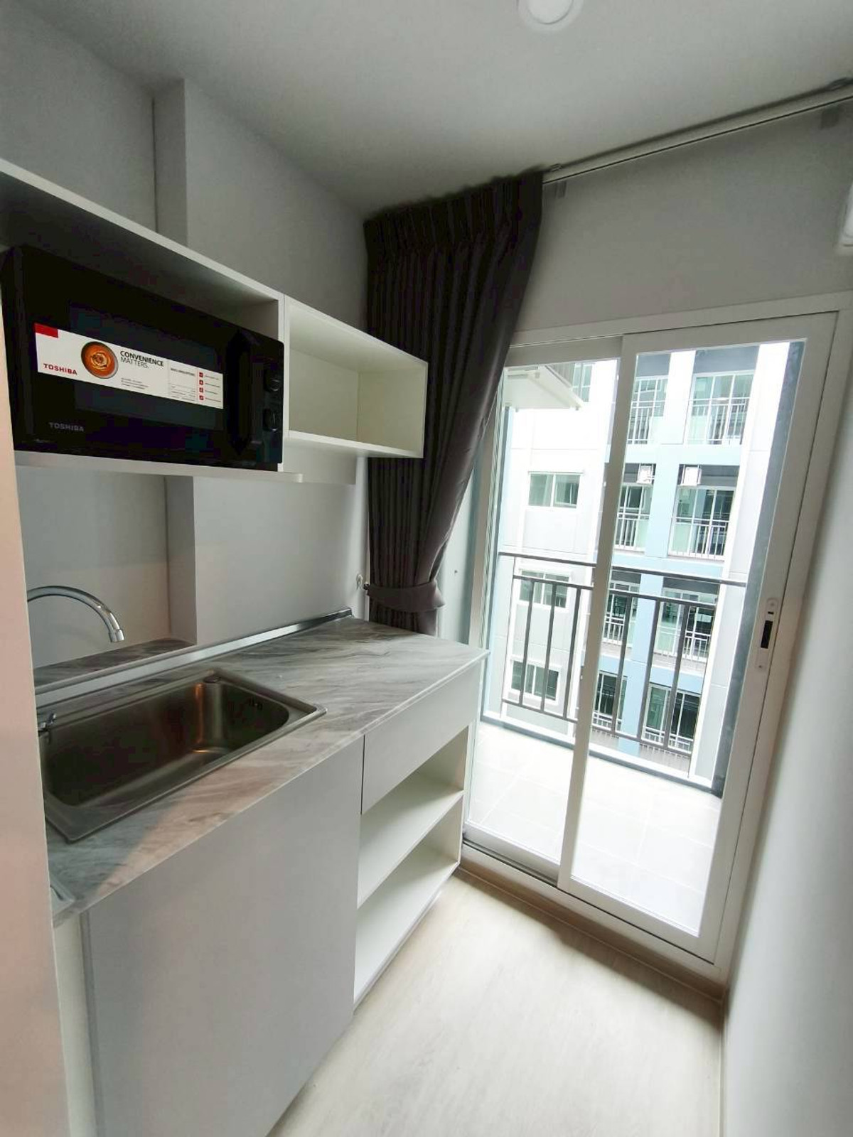 ให้เช่าคอนโดพัทยา บางแสน ชลบุรี สัตหีบ : ปล่อยเช่าคอนโด เอิร์น อมตะ