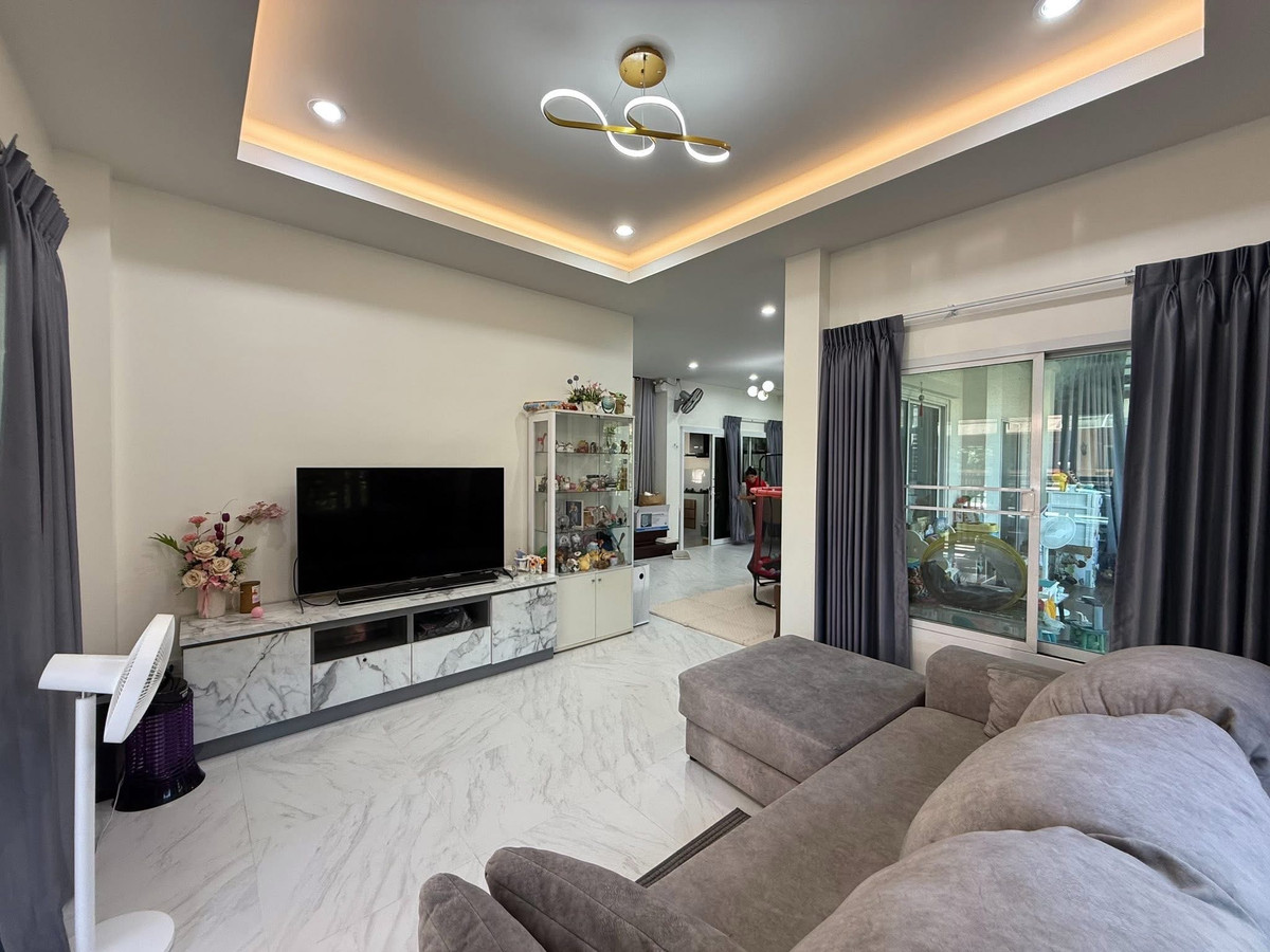 For SaleHousePhutthamonthon, Salaya : For sale/for rent, 3-story detached house, newly renovated, location Phutthamonthon Sai 3, Soi 28