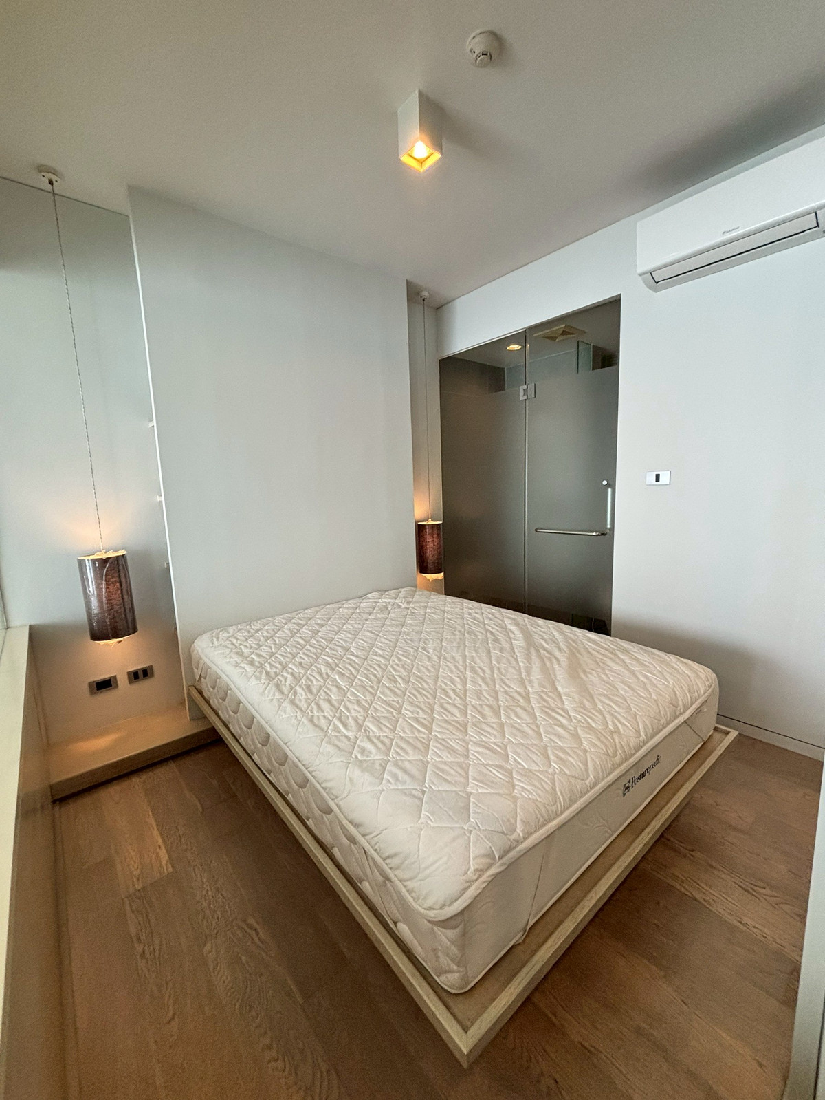 ให้เช่าคอนโดอารีย์ อนุสาวรีย์ : ให้เช่า Siamese Ratchakru