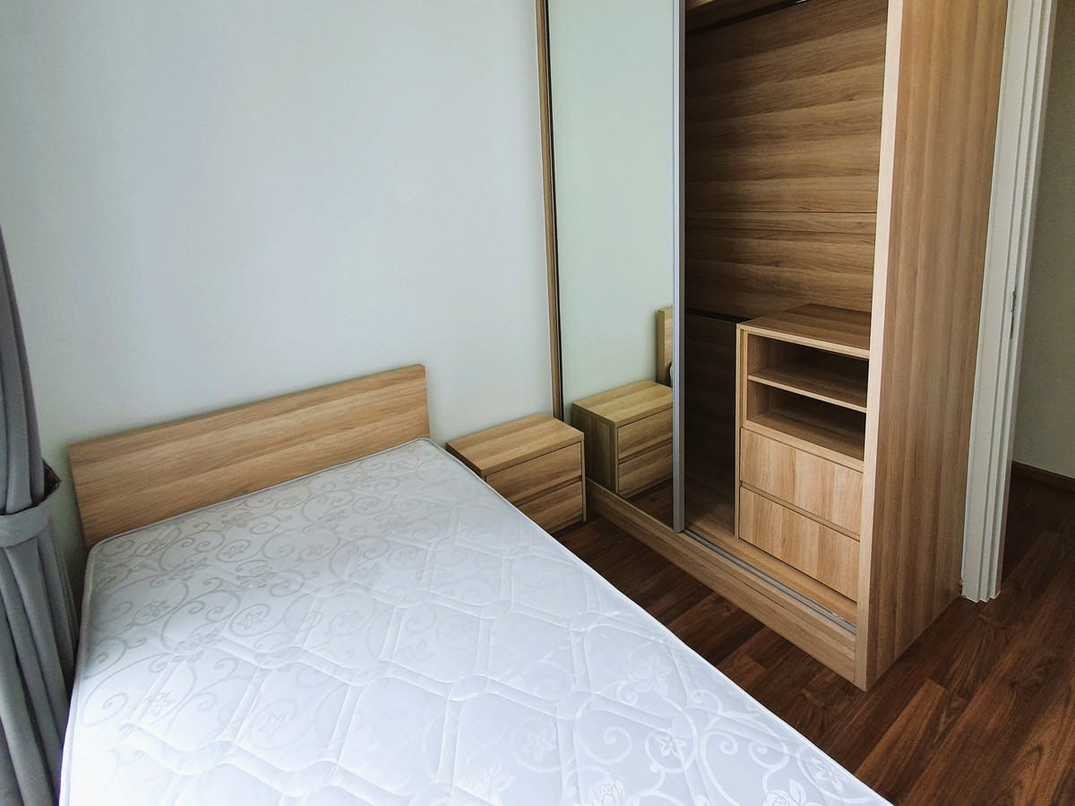 ให้เช่าคอนโดรัชดา ห้วยขวาง : For Rent คอนโด โนเบิล รีวอลฟ์ รัชดา 2 เฟอร์นิเจอร์ครบ (S03-2196) 