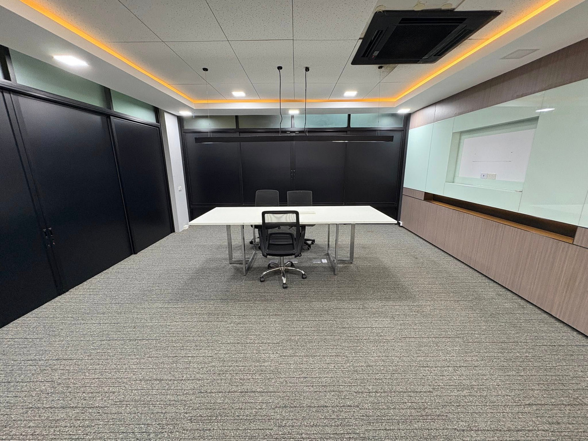 For RentOfficeBangna, Bearing, Lasalle : Office building for rent at Sukhumvit 105 Lasalle ( SPSEVE1480 )