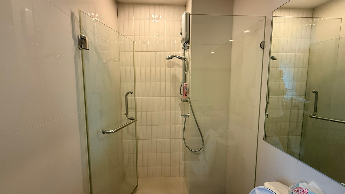 For SaleCondoRama9, Petchburi, RCA : Investing or living there yourself is worth it! Life Asoke bedrooms near the BTS